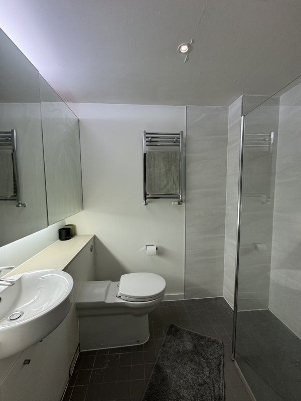 Room De Coubertin Street in Greater London