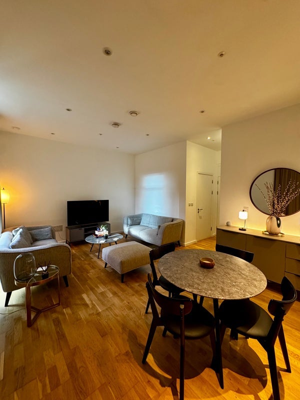 Room De Coubertin Street in Greater London