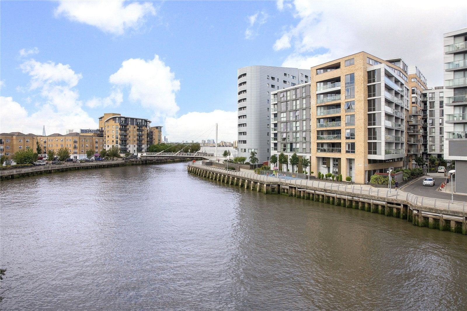 Flat Clarence Road in Greater London