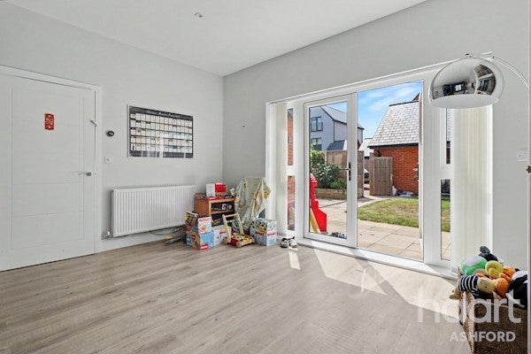 House Oakwood Mews in Ashford