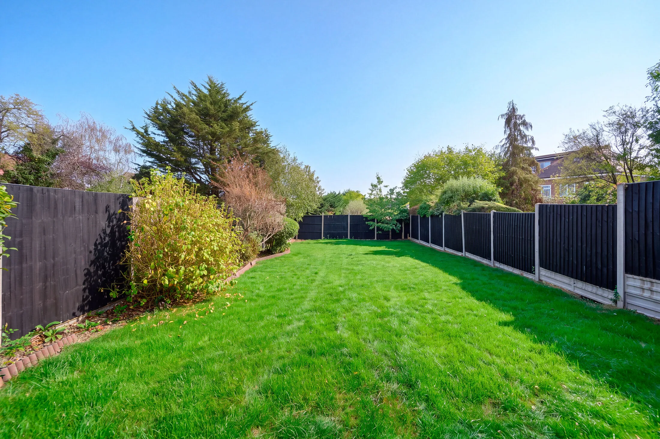 House Cissbury Ring South in Greater London