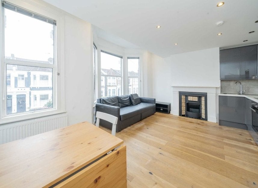 House Purves Road in Greater London