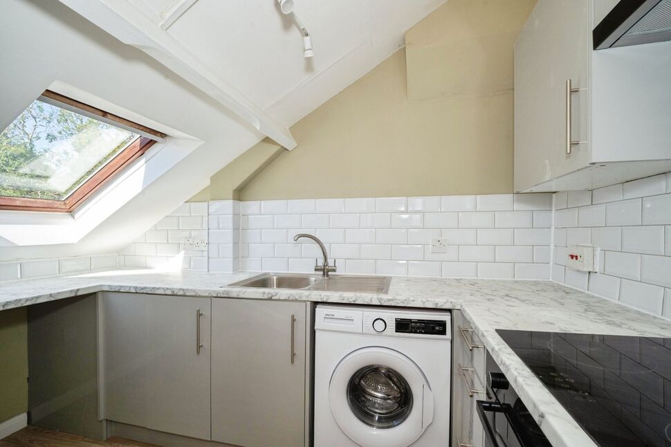 Flat West Parade in Grimsby