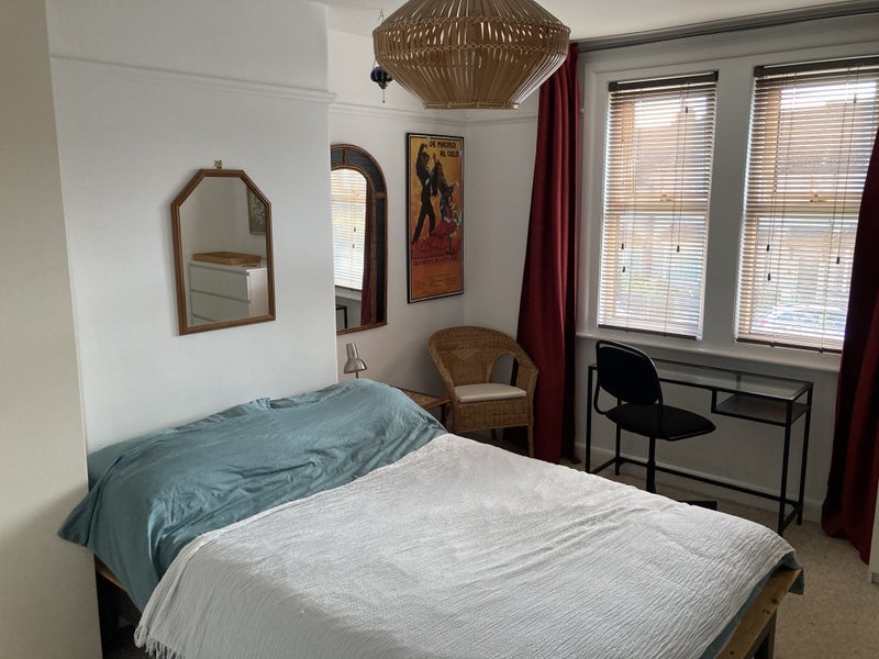 Room Muller Road in Bristol
