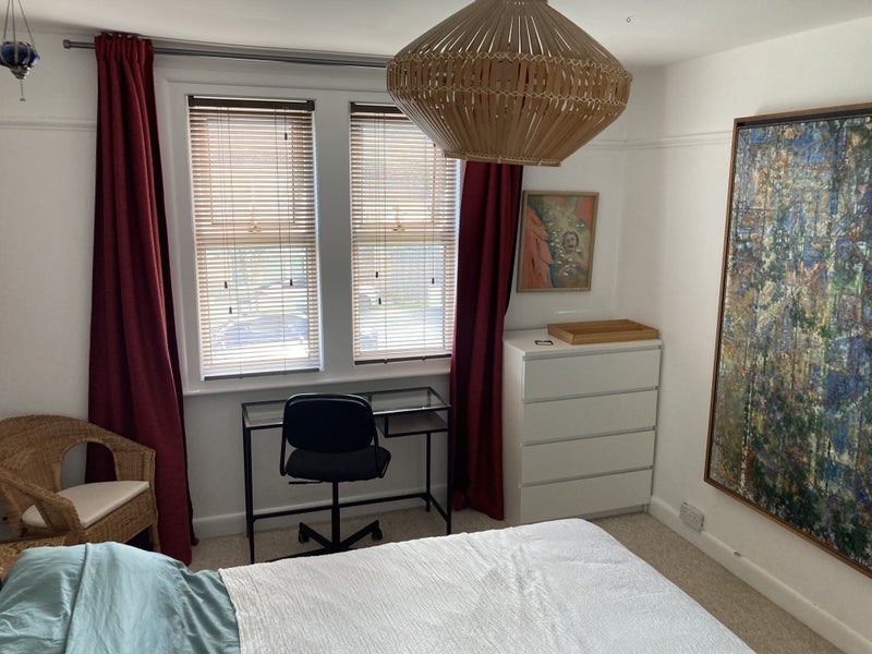 Room Muller Road in Bristol