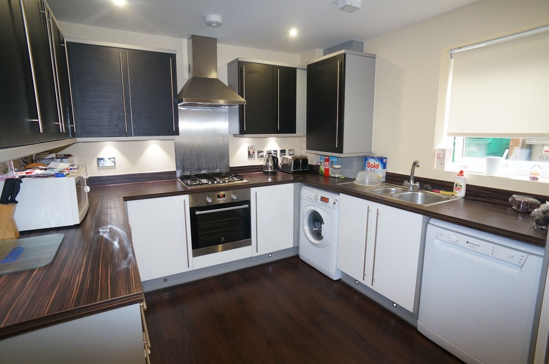 Flat Hatherley Road in Greater London