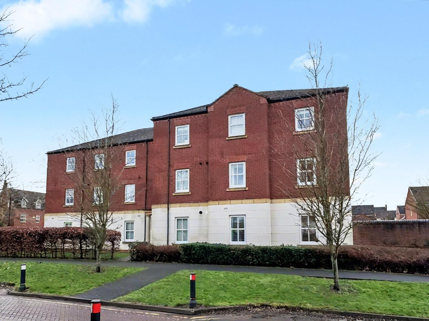 Flat Deykin Road in Lichfield