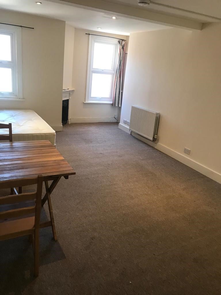 Flat Harpur Street in Bedford