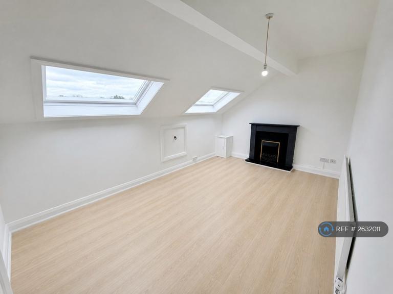 Flat Carlton Road in Salford