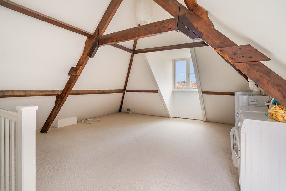 Woonhuis aan de Madoerastraat in Den Haag