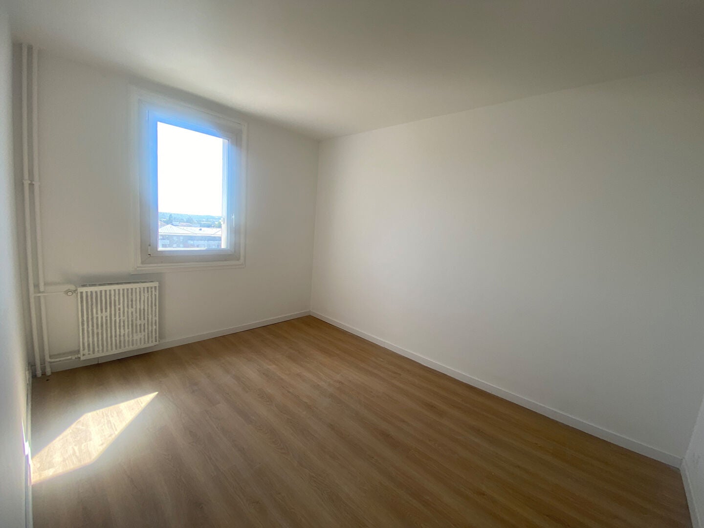 Appartement Place Léon Cassé à Corbeil-Essonnes