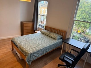 Room Dynevor Road in Greater London