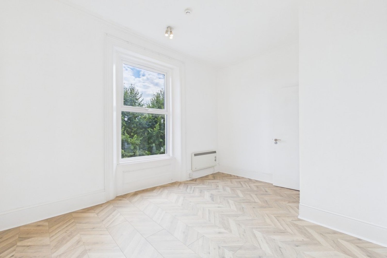 Flat Taswell Street in Dover