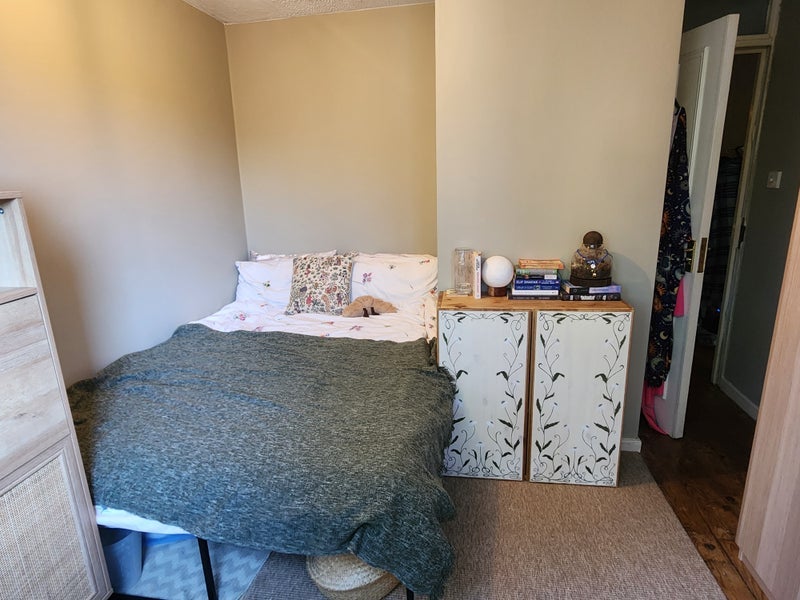 Room Brassey Road in Greater London