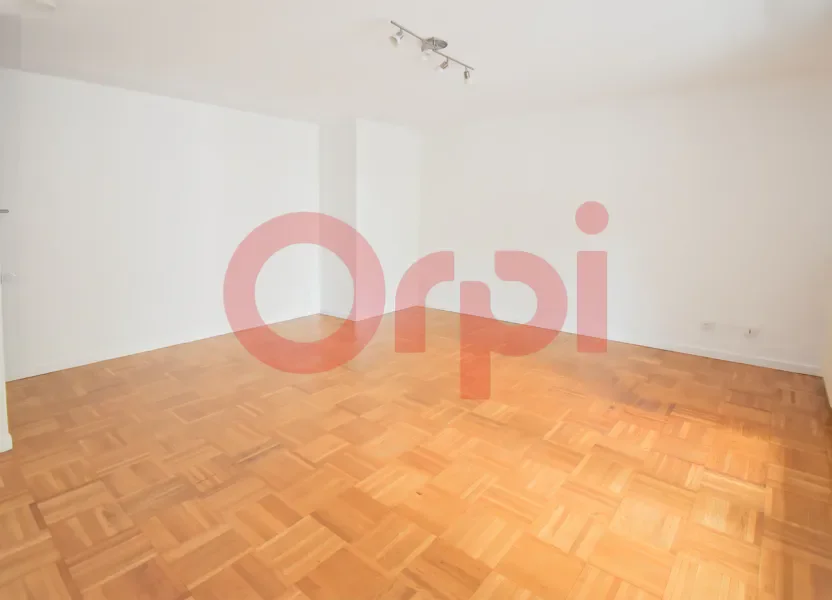 Room Rue Antoine Lumière in Lyon
