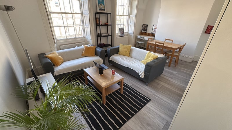 Room Holloway Road in Greater London