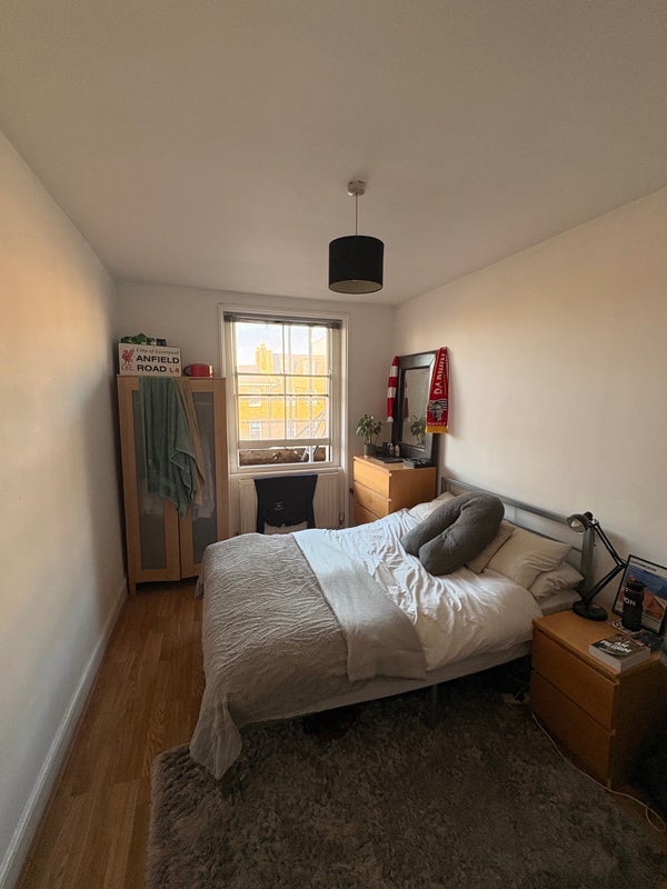 Room Holloway Road in Greater London