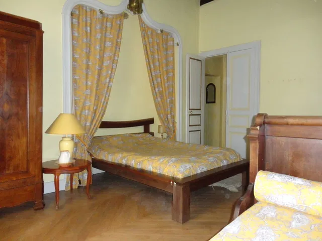 Room Rue Georges Clemenceau in Carcassonne