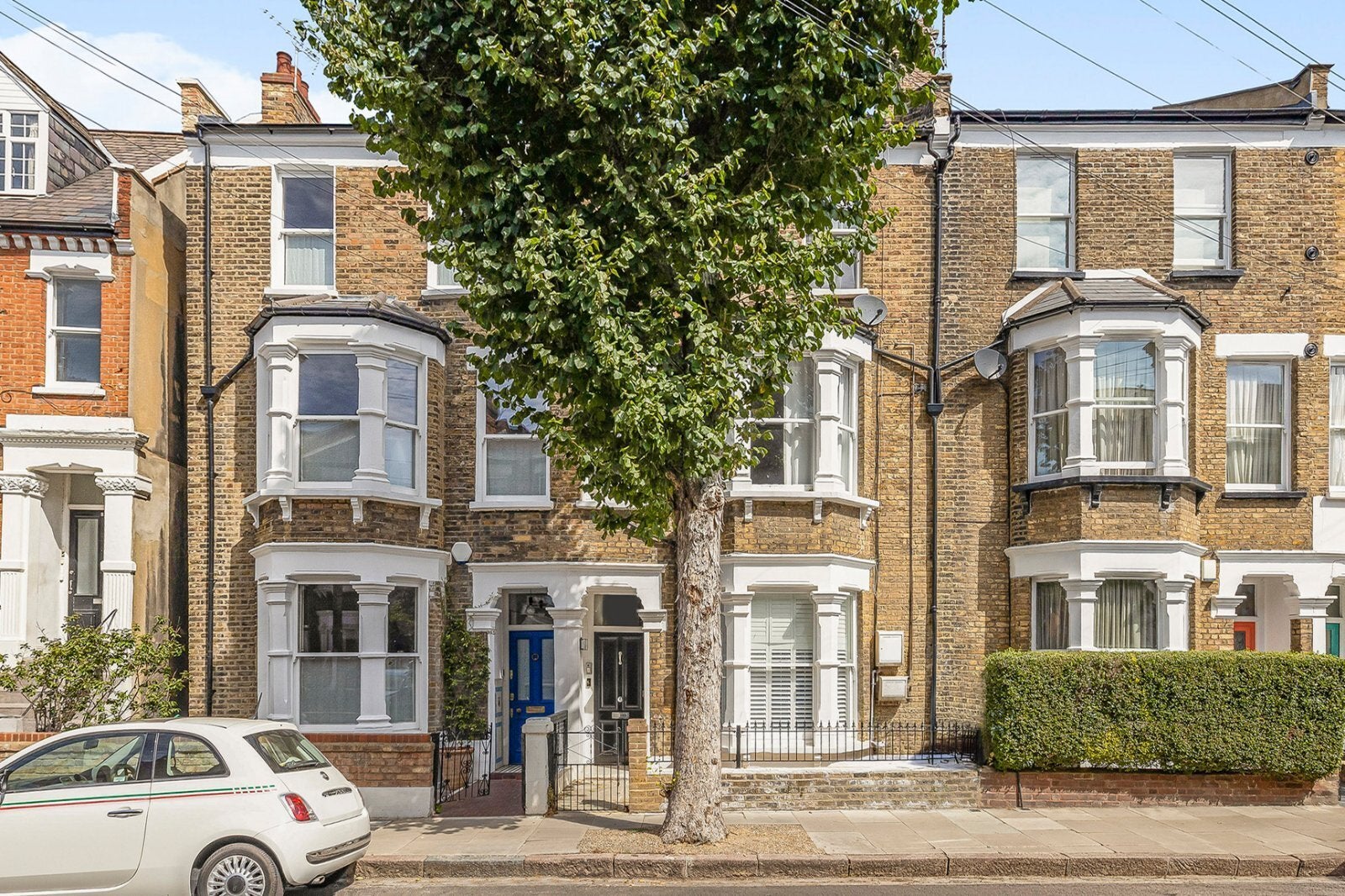Flat Witherington Road in Greater London