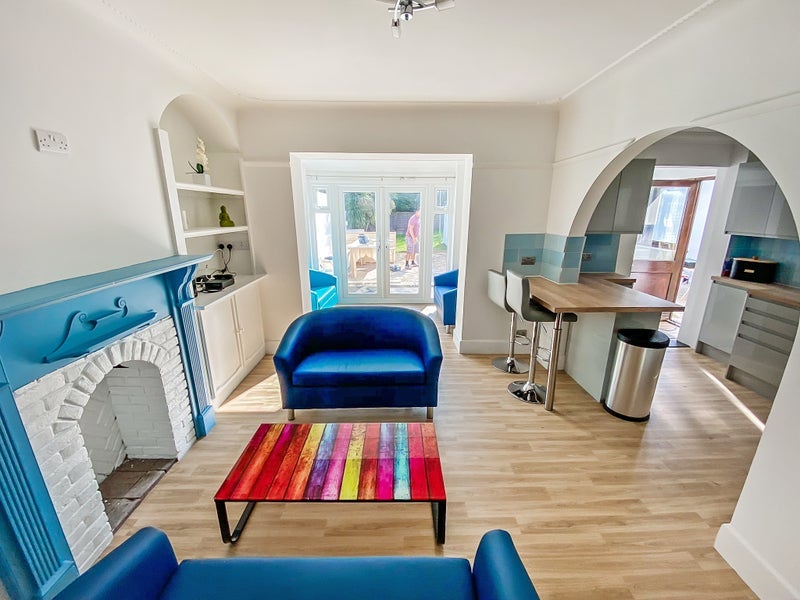 Room Farcroft Road in Poole
