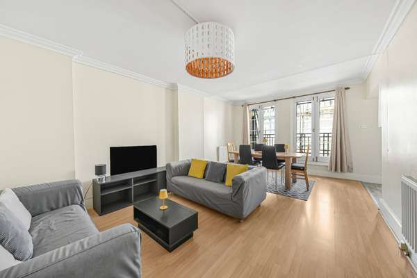 Flat Albany Street in Greater London