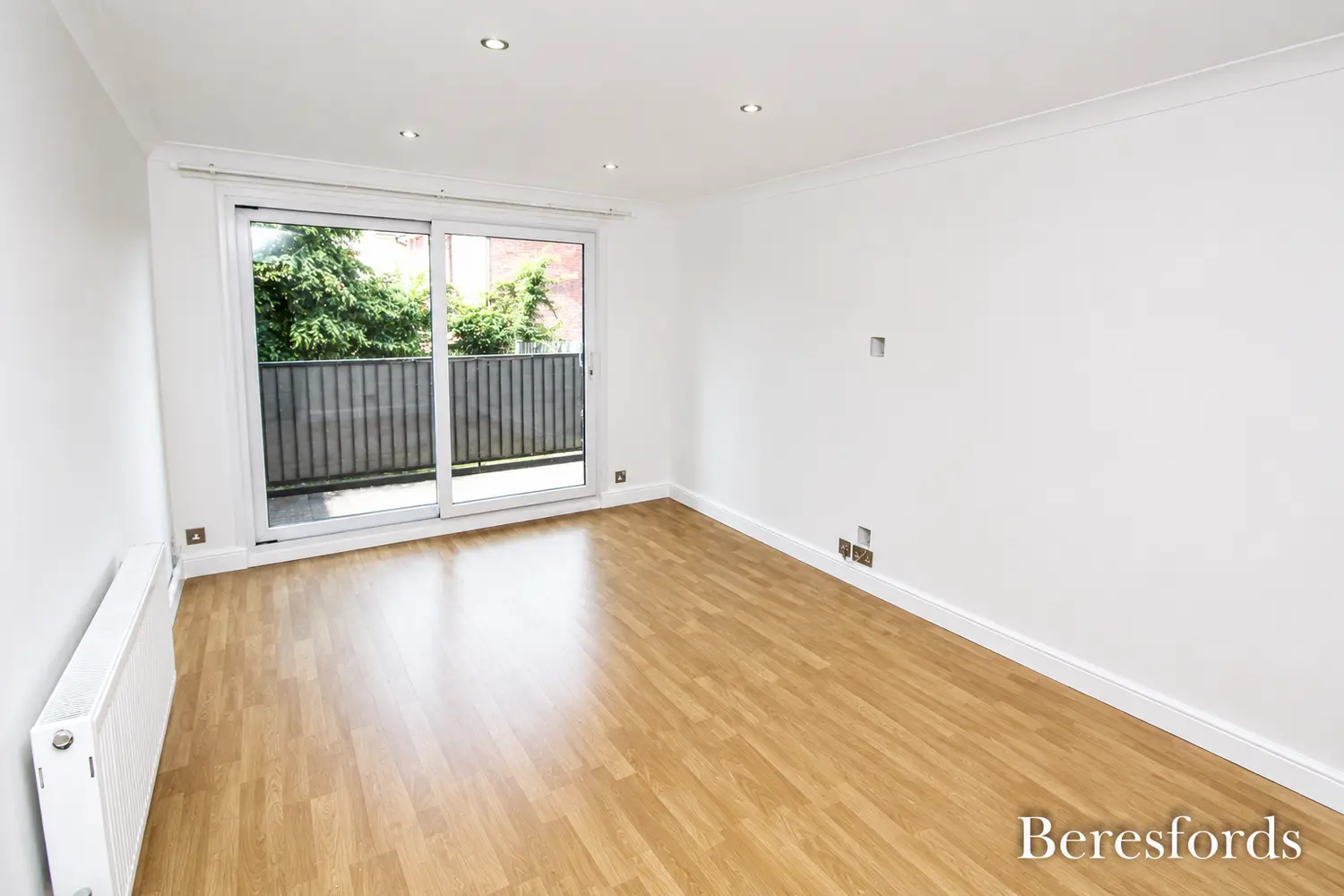Flat Hitchin Close in Greater London