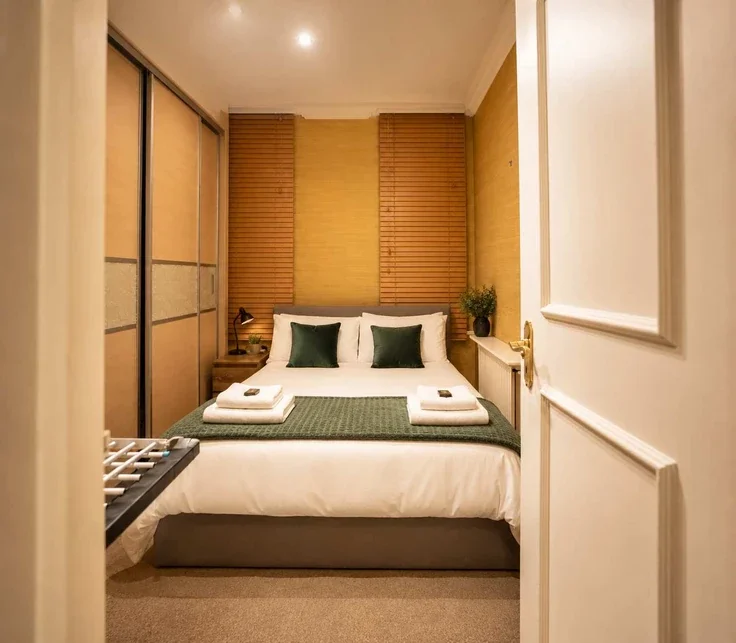 Flat Lower Sloane Street in Greater London