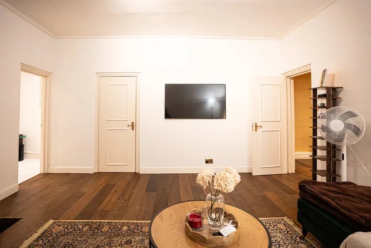 Flat Lower Sloane Street in Greater London