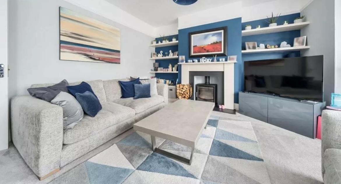 Flat Lyndhurst Road in Hove