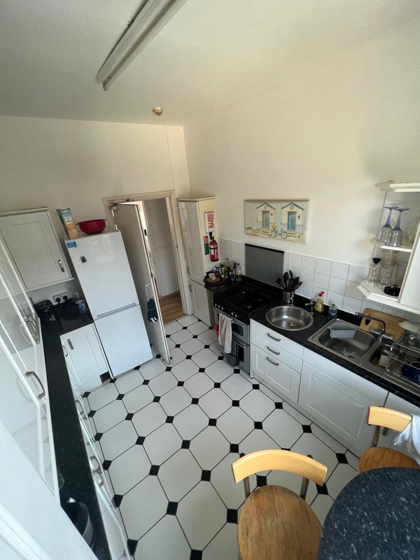 Flat The Triangle in Bournemouth