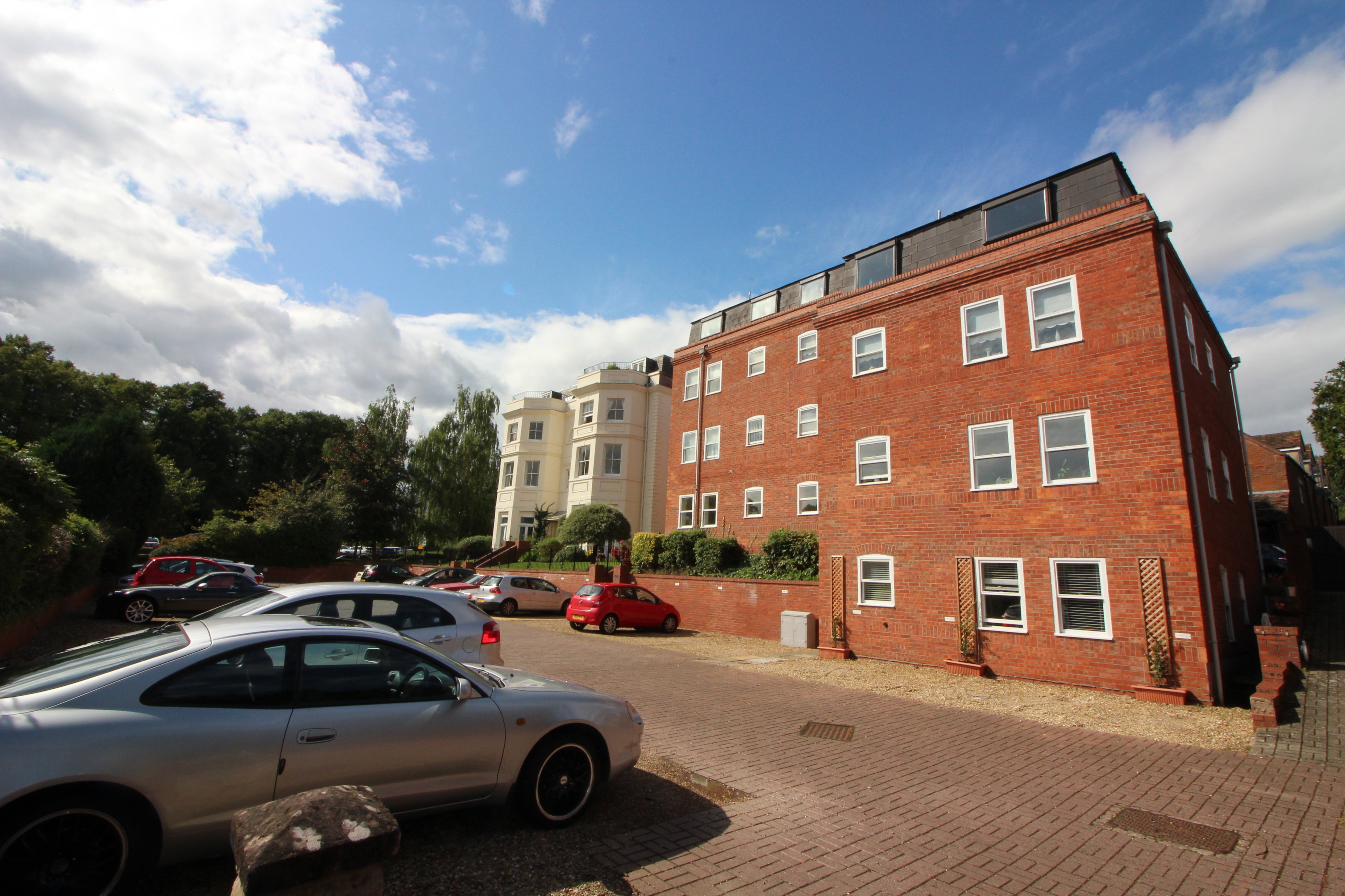 Flat New Street in Kenilworth