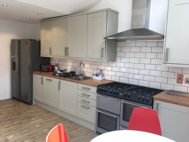 Room Burrage Road in Greater London