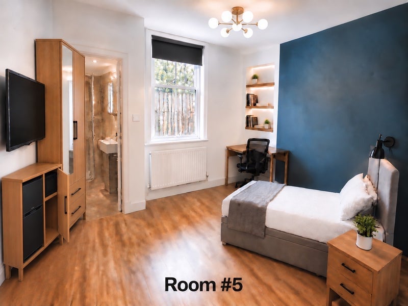 Room Weston Road in Stafford