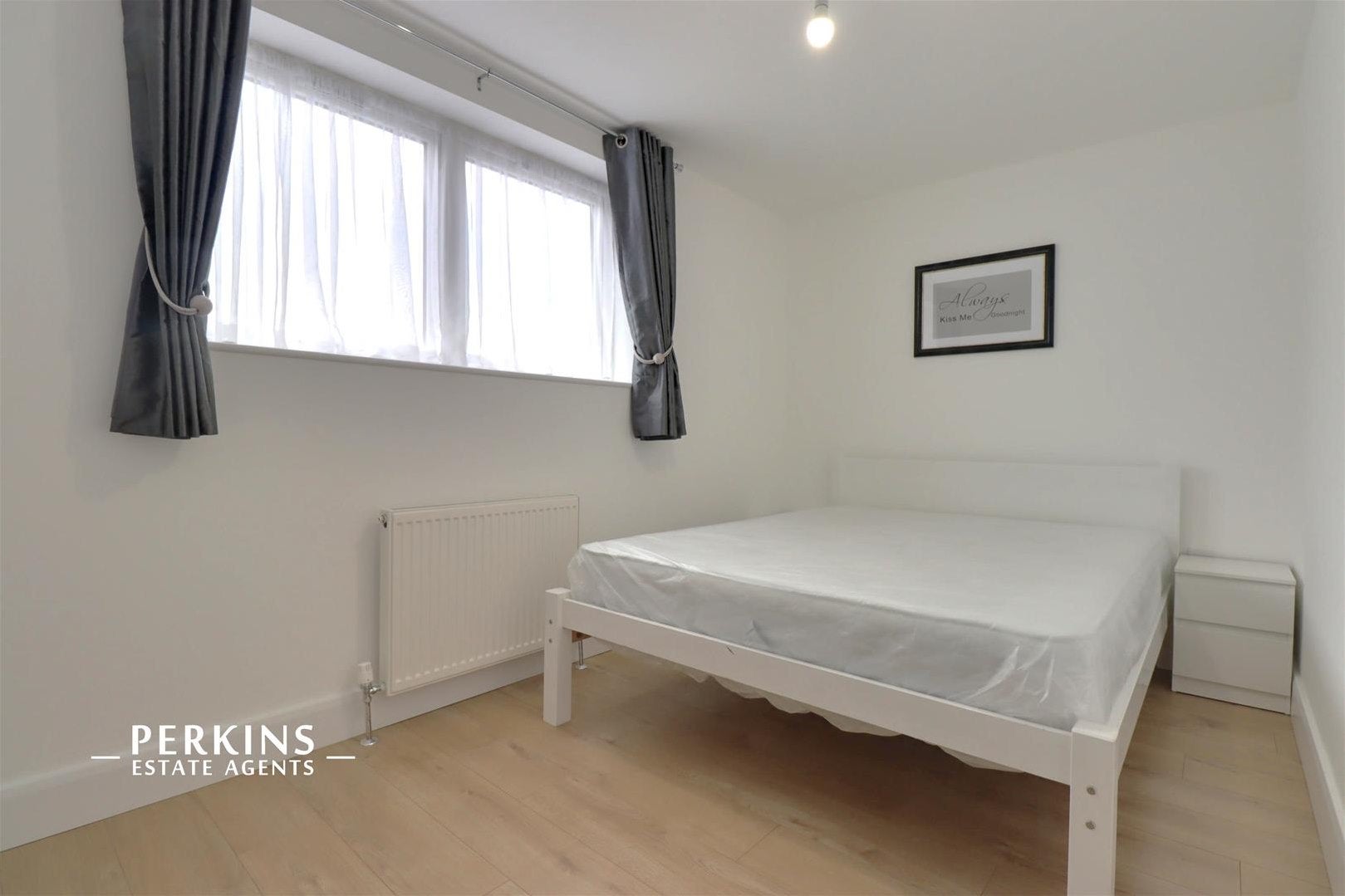 Flat Crawford Avenue in Greater London