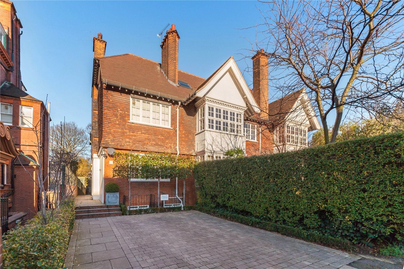House Eton Avenue in Greater London