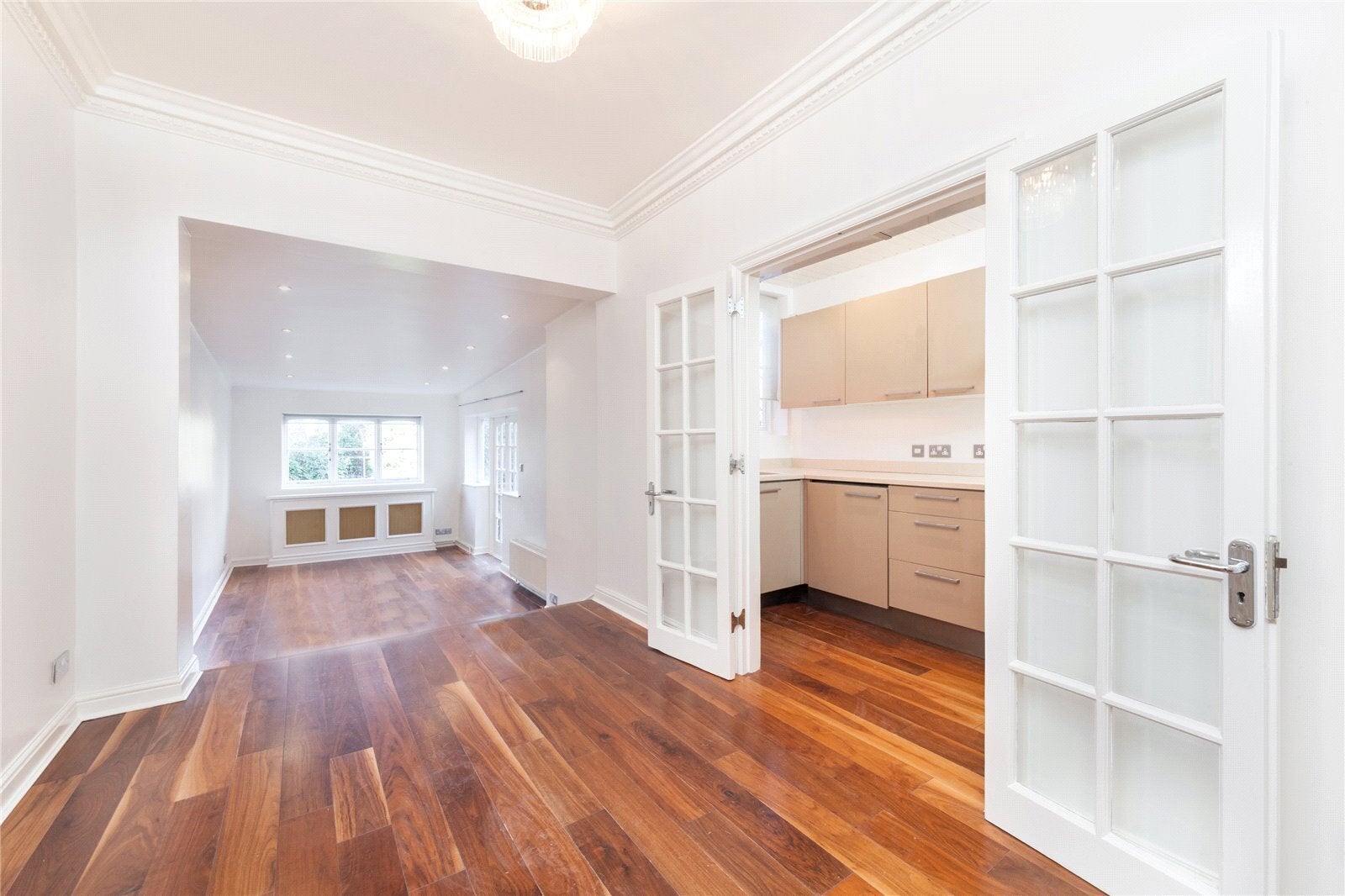 House Eton Avenue in Greater London