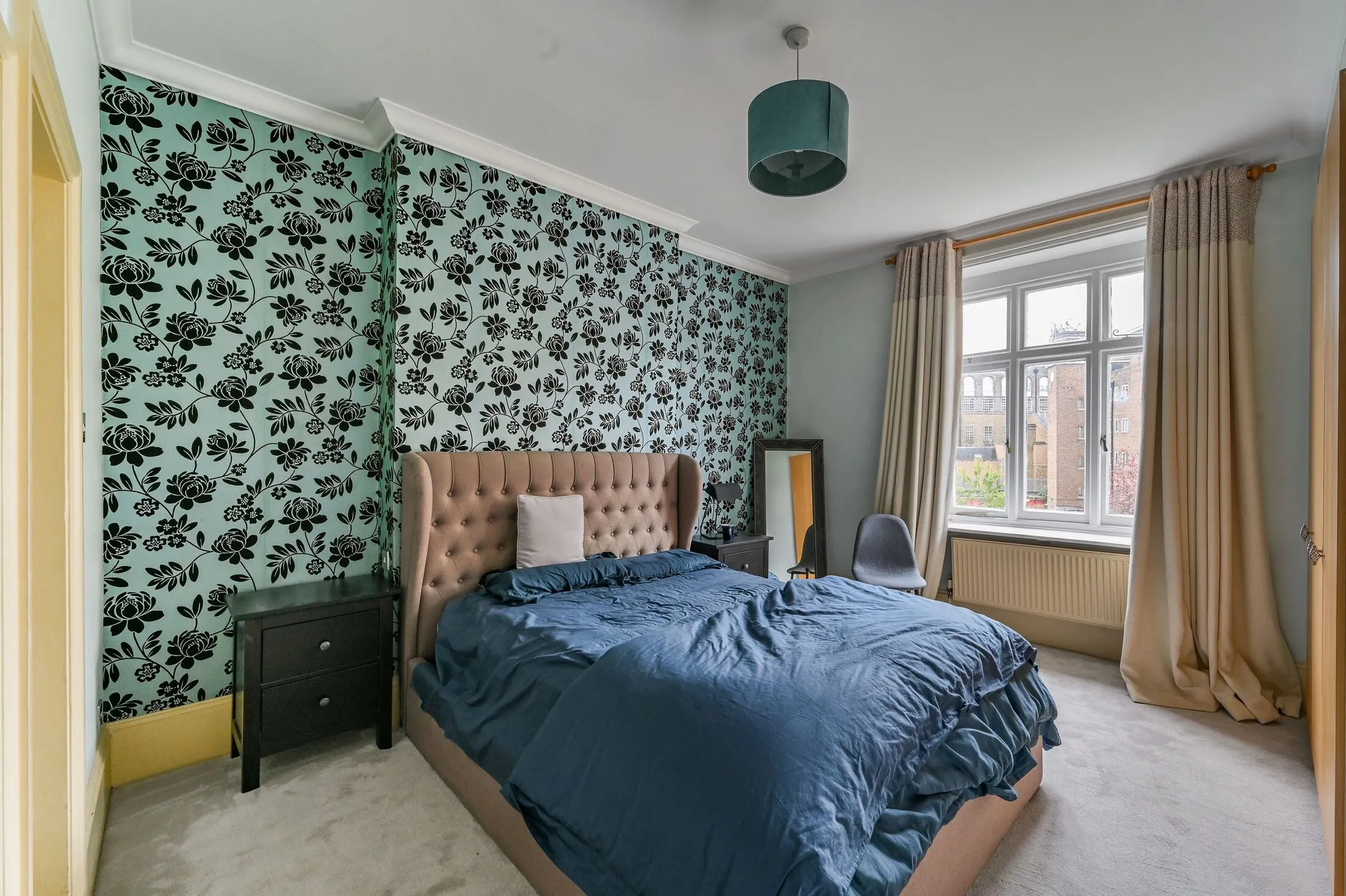 Flat Greville Road in Greater London