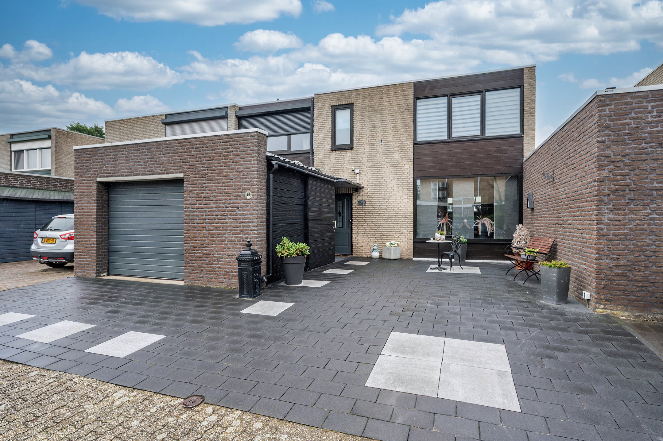 Huis E Dorsstraat 28 in Grubbenvorst