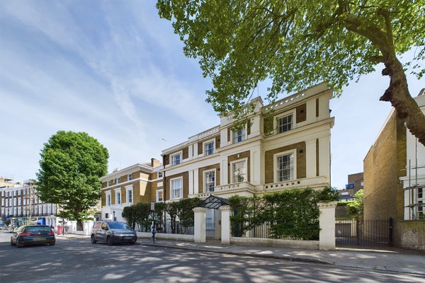 Flat Craven Hill Gardens in City of Westminster