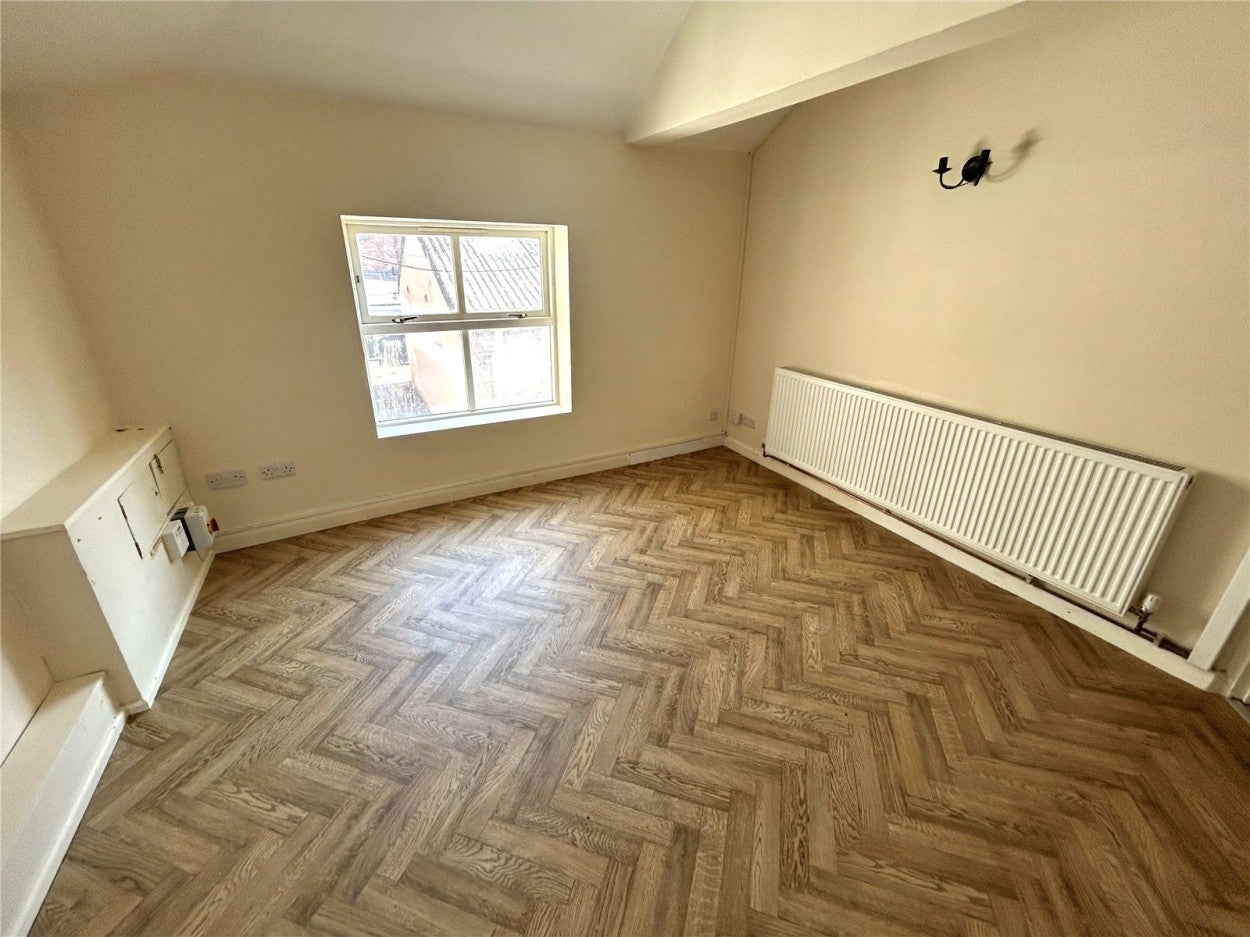 Flat Shortbridge Street in Newtown