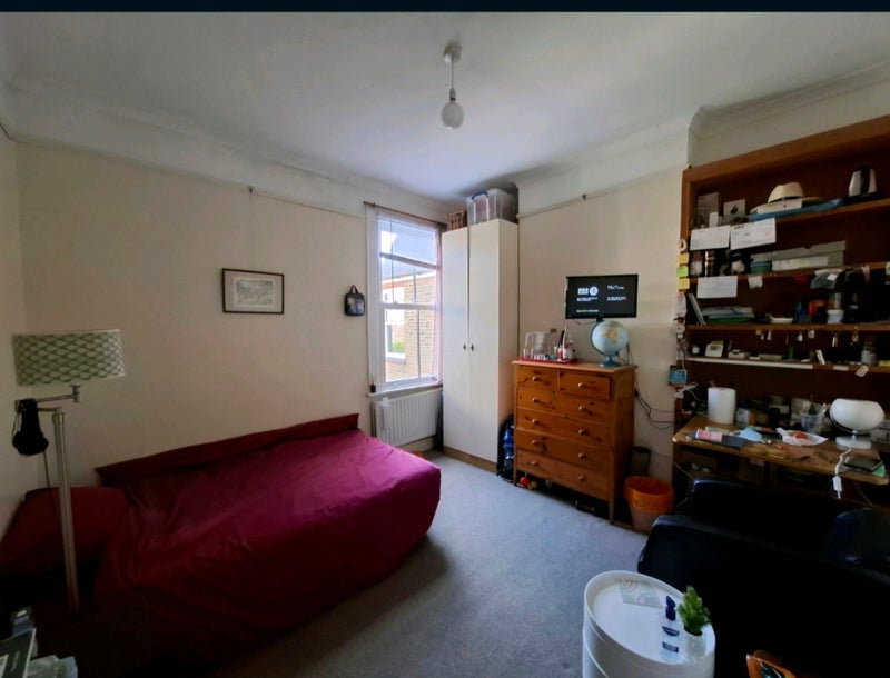 Room Tranmere Road in Greater London
