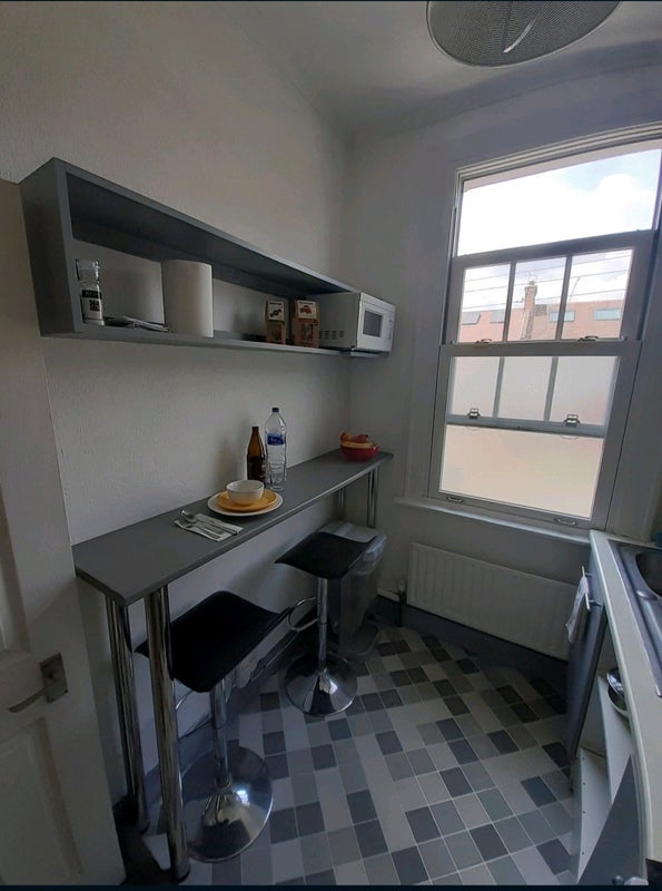 Room Tranmere Road in Greater London