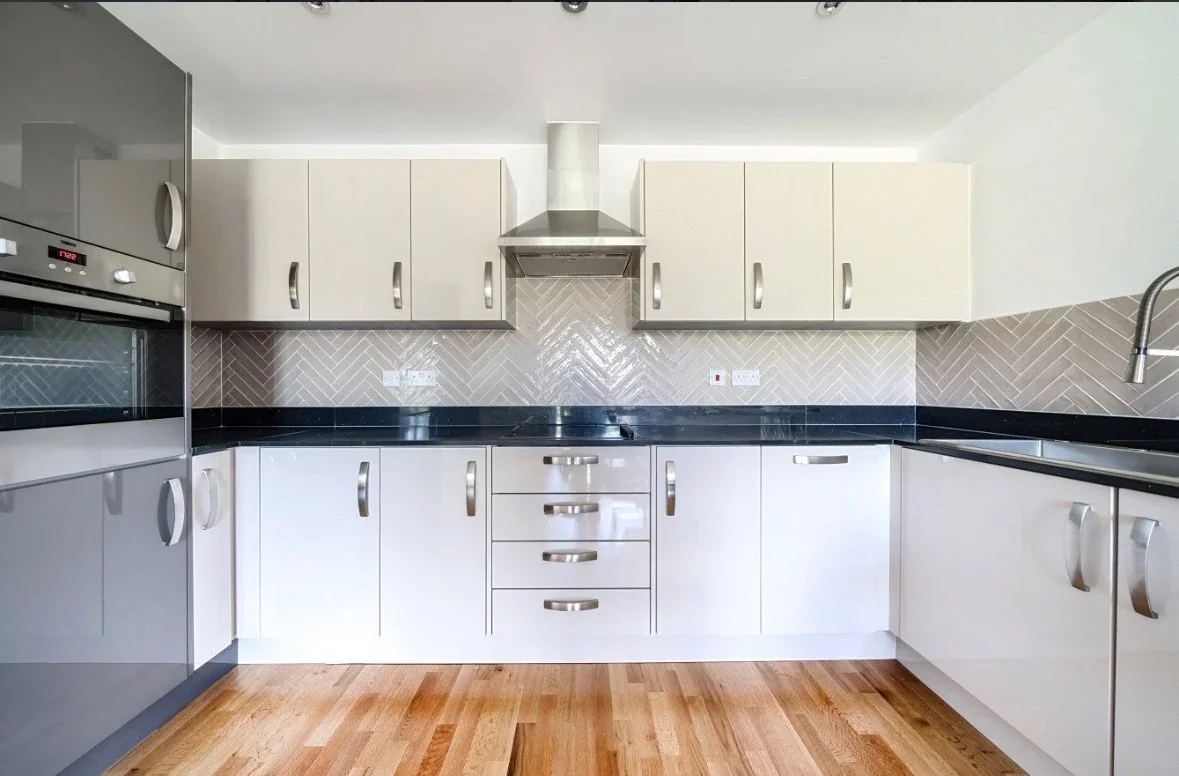 Flat Creek Mill Way in Dartford