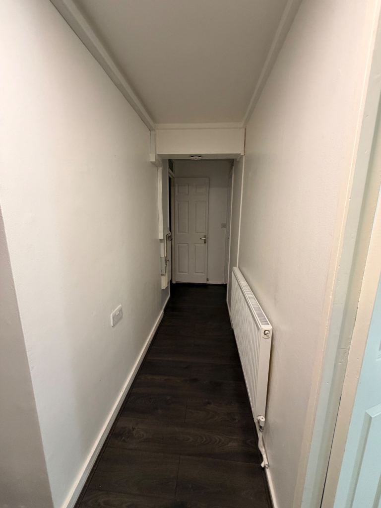 Flat Wesley Close in Greater London