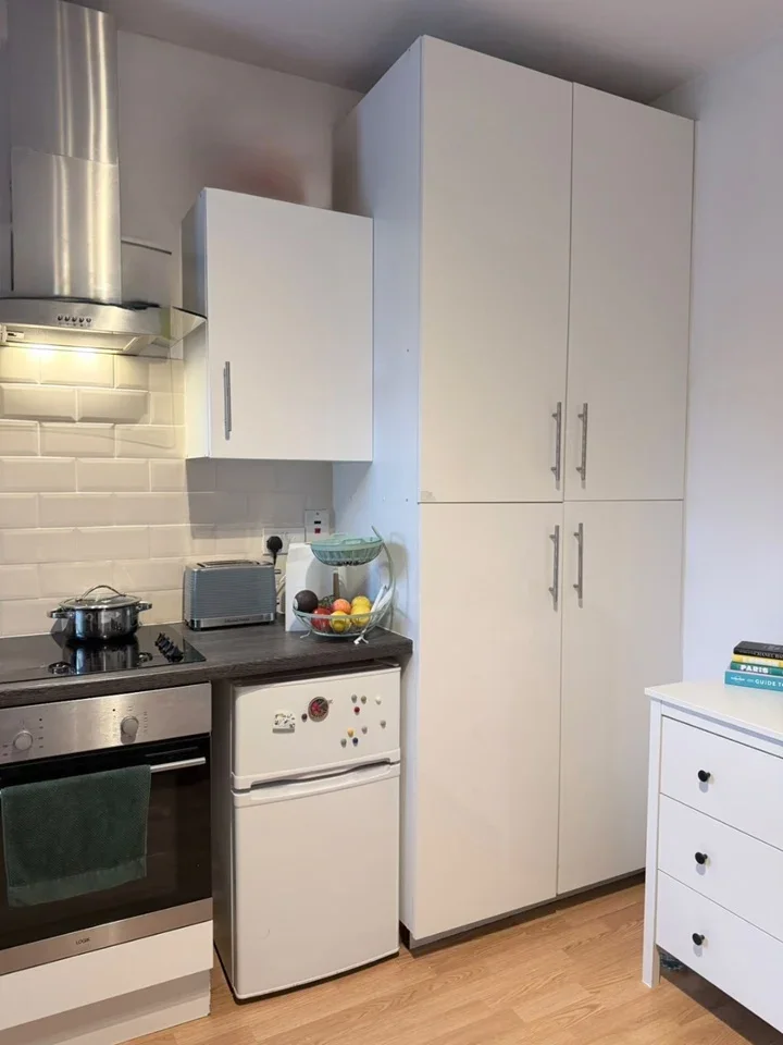 Flat Balmoral Road in Greater London
