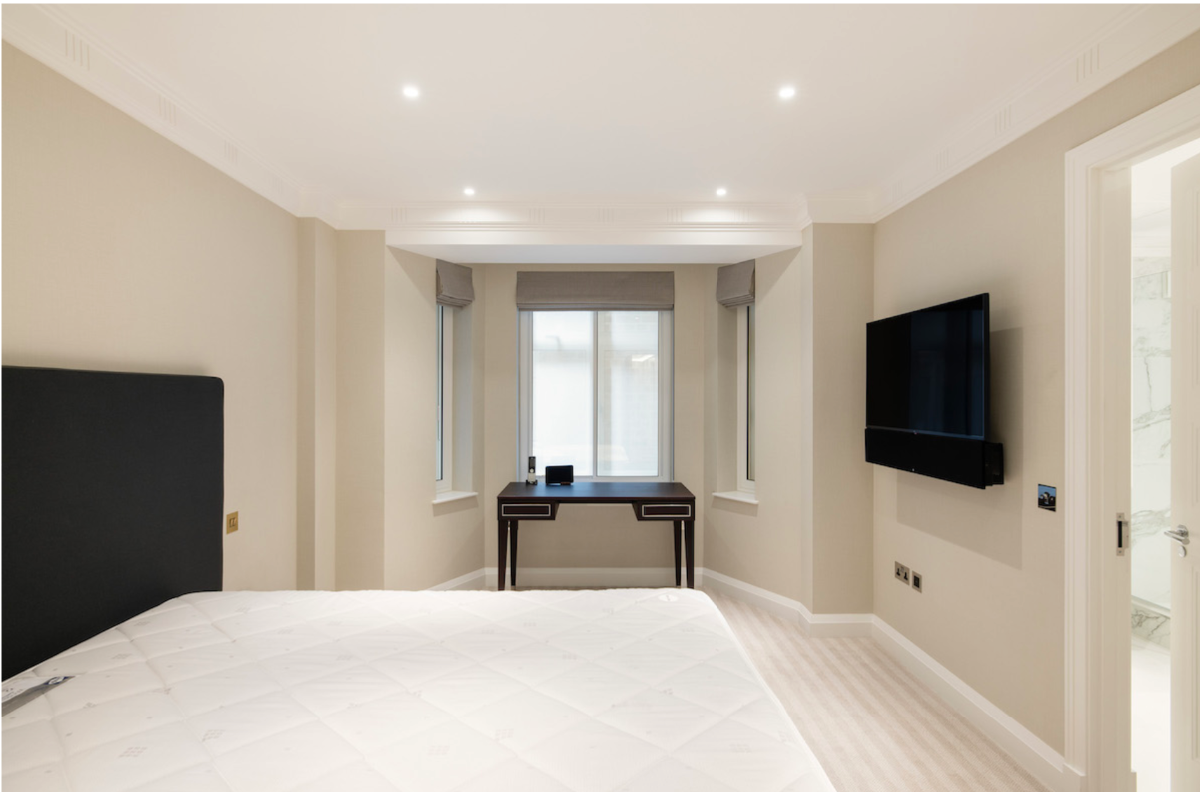 Flat South Street in City of Westminster