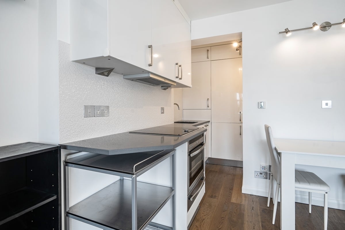 Flat Colville Square in Greater London