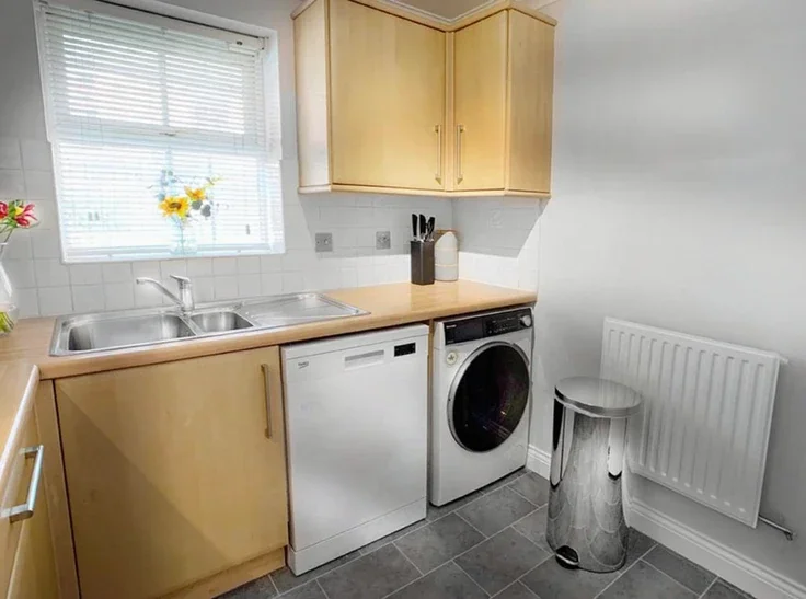 Flat Langborough Road in Wokingham
