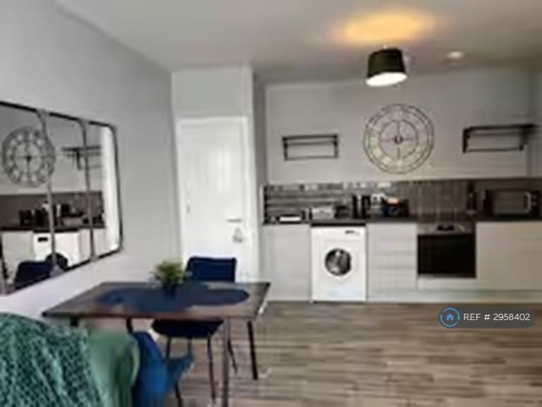Flat Great Central Road in Mansfield Woodhouse