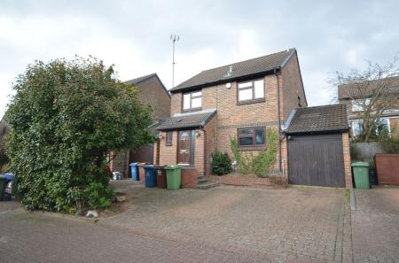 House Caddis Close in Greater London